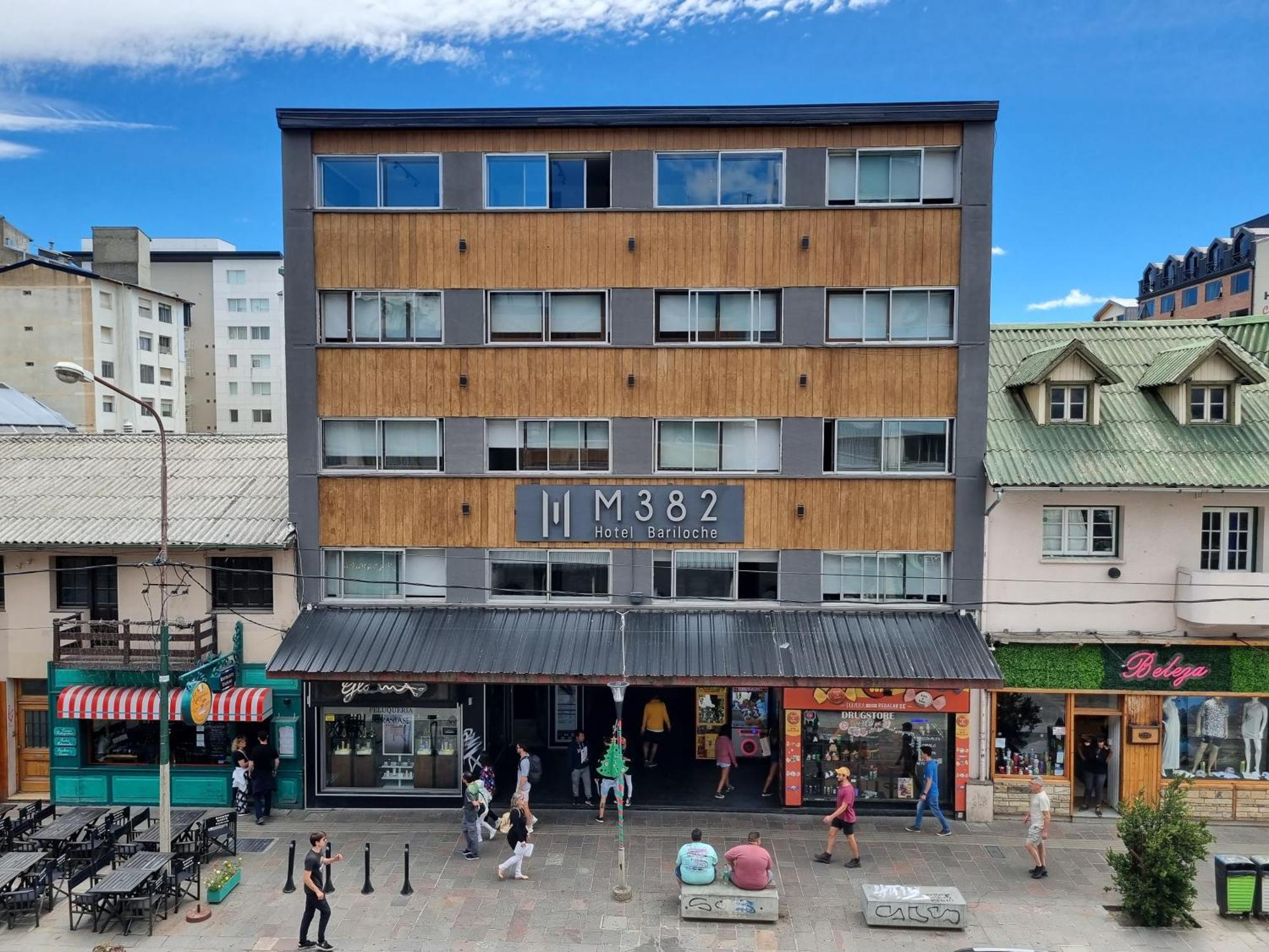 M382 Hotel Bariloche Buitenkant foto